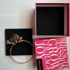 mary kay charm bracelet